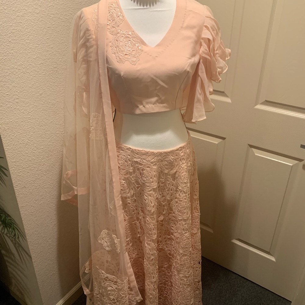 Pink sequins floral lace lehenga lehnga - Picture 2 of 12